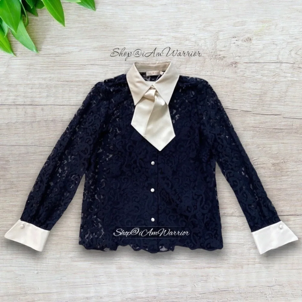 Tory Burch NWT navy lace blouse w/ ivory cuffs & collar with removable neck tie